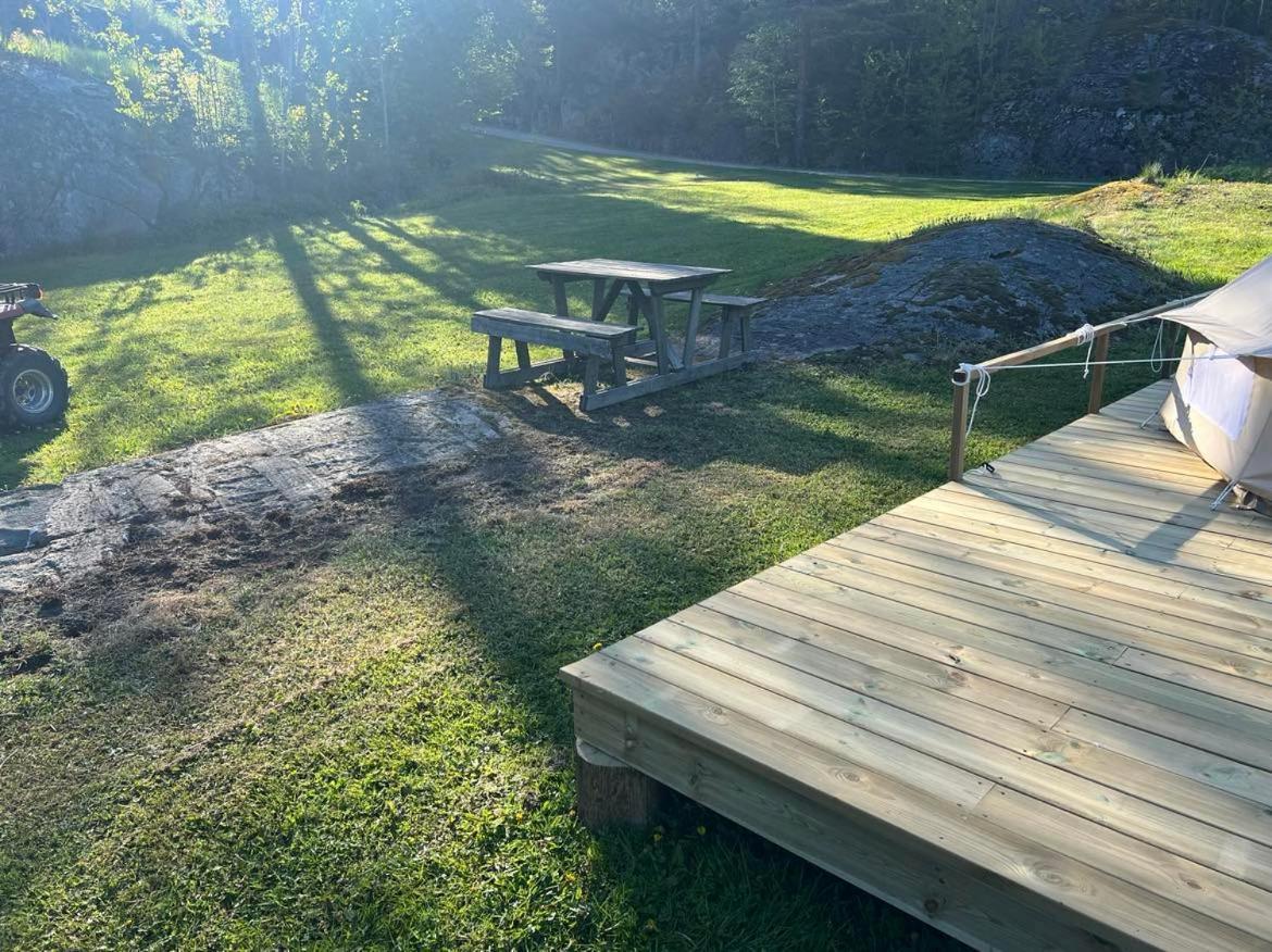 Hommen Gard Glamping Hotell Risør Eksteriør bilde
